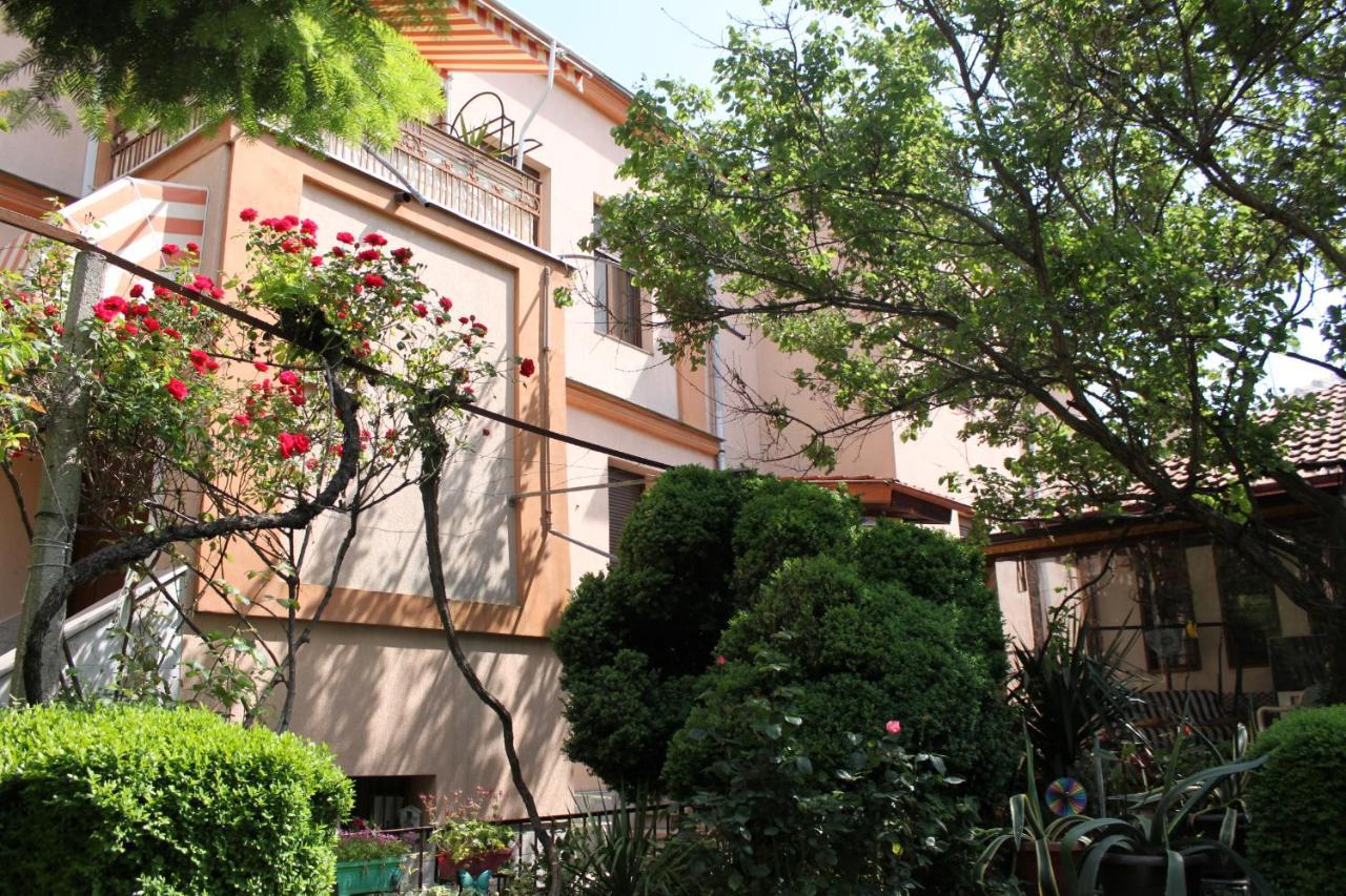 Orange House In The Old Town Plovdiv 호텔 외부 사진