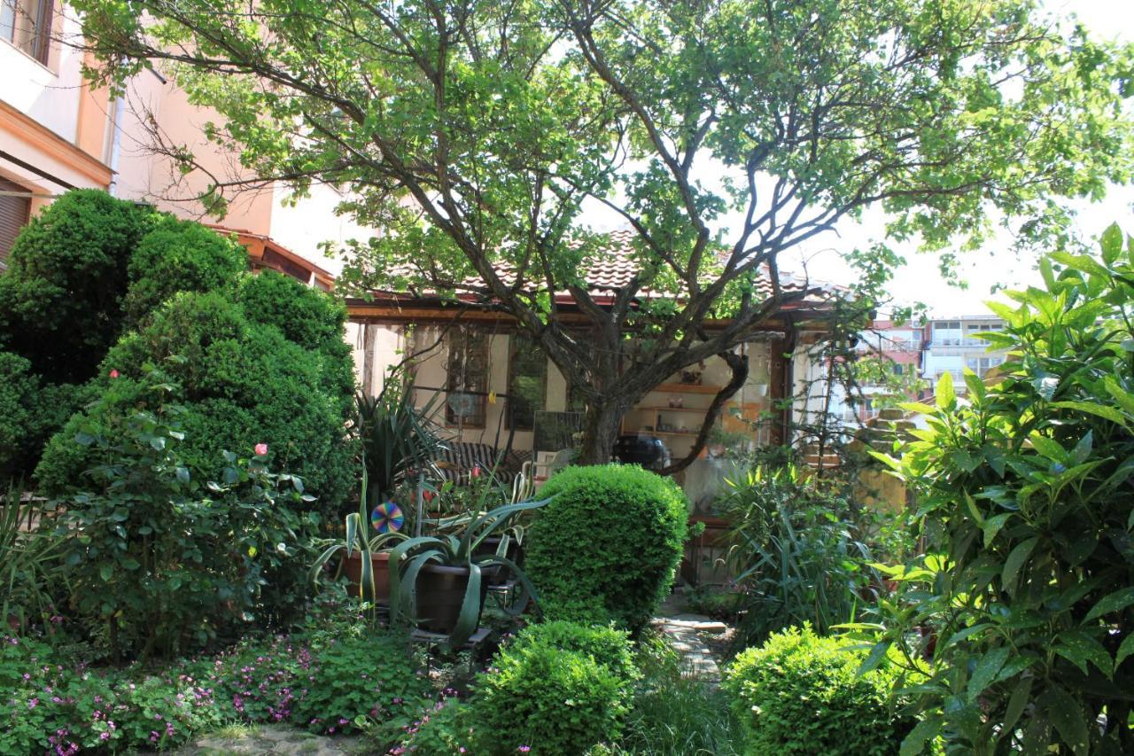 Orange House In The Old Town Plovdiv 호텔 외부 사진